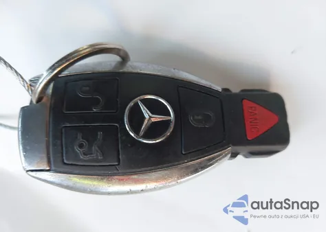 2013 Mercedes-Benz Glk 350 4Matic z USA, uszkodzony, nr VIN WDCGG8JB4DG032076